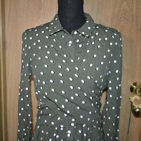 Seraphine Bless Green Polka Dot Maternity & Nursing Shirt Dress Wrap Dress - Picture 5 of 16